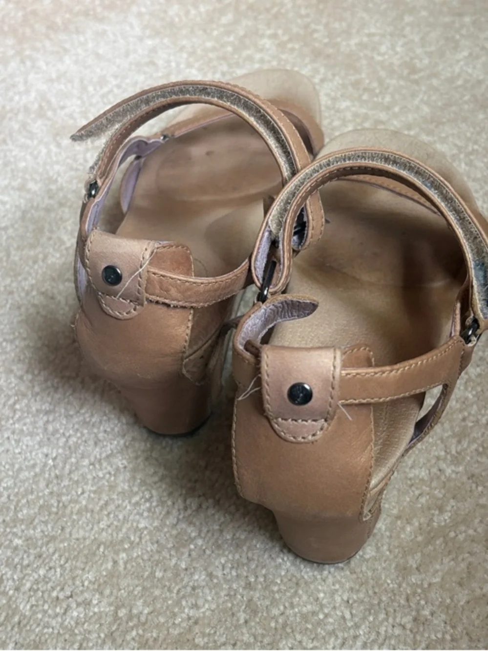 Teva stylish tan
